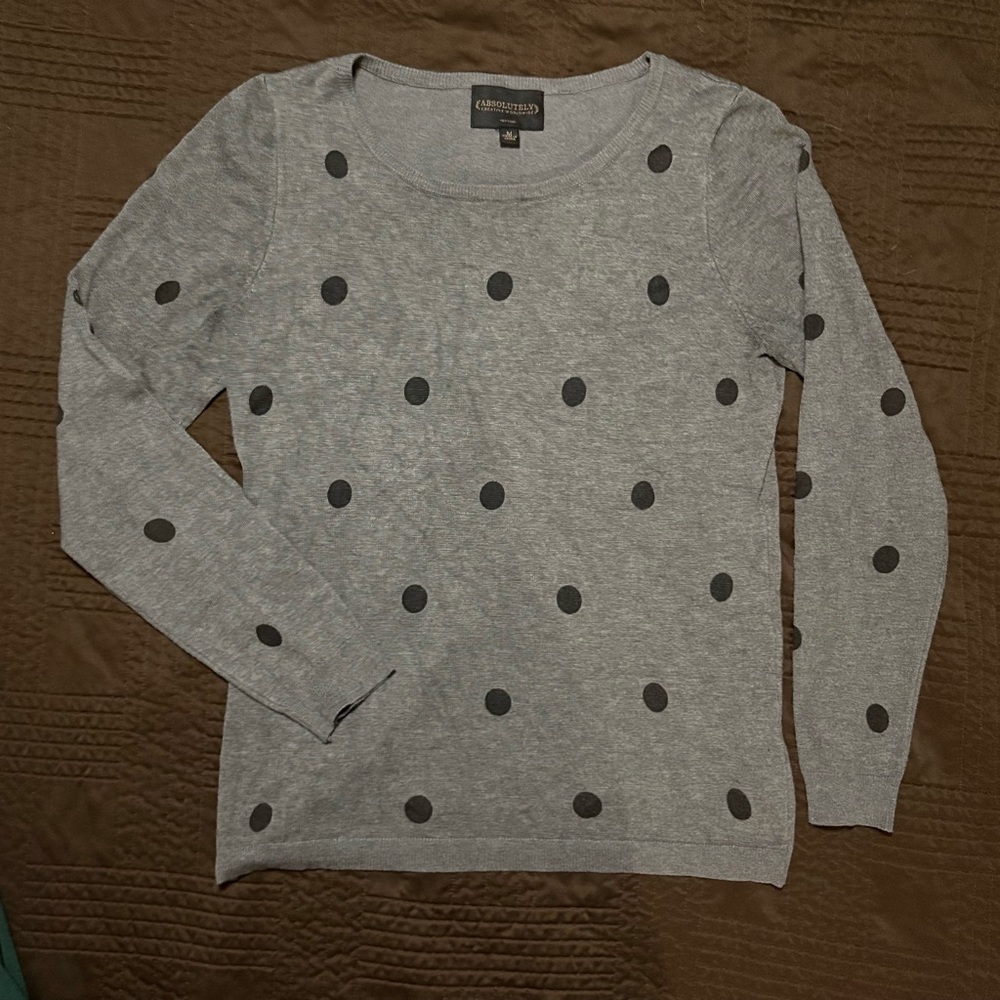 Absolutely Creative Worldwide Gray Knit Apparel